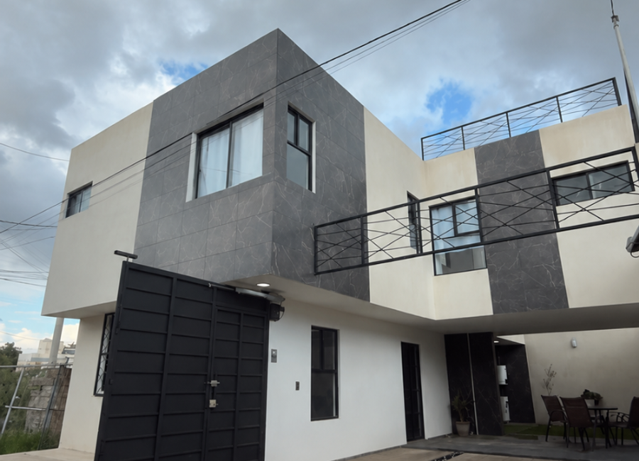 CASA EN VENTA XILOTZINGO 9CV F181 CASA EN VENTA XILOTZINGO 9CV F181