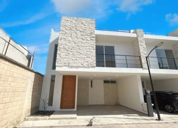 Casa de 3 Recámaras en Venta Ubicada en el Fraccionamiento Victoria Queen