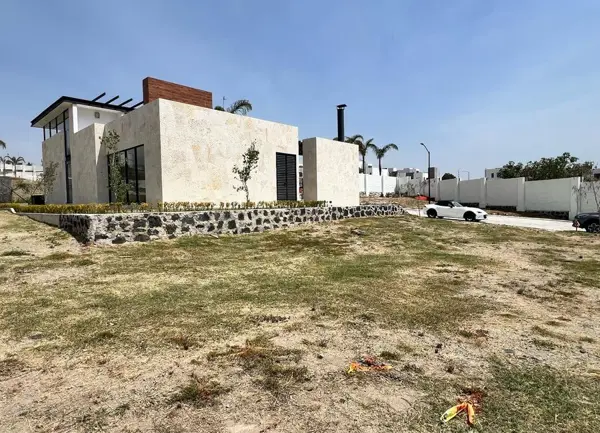 Terreno en venta en Lomas de Angelópolis, San Andrés Cholula — foto 2 de 5
