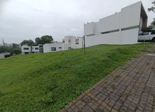 Terreno en venta en Lomas de Angelópolis, San Andrés Cholula — foto 3 de 7