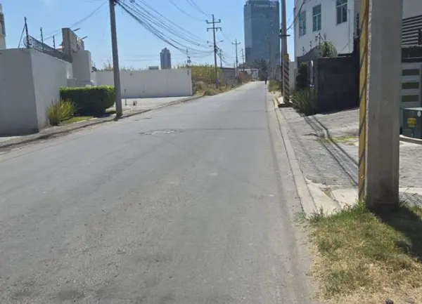 Terreno en venta en Lomas de Angelópolis, San Andrés Cholula — foto 2 de 4