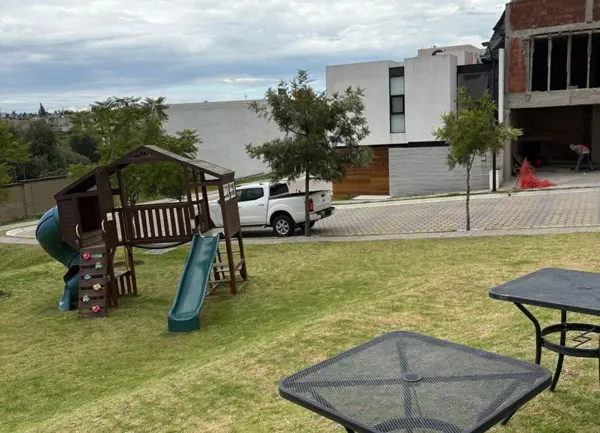 Terreno en venta en Lomas de Angelópolis, San Andrés Cholula — foto 3 de 11
