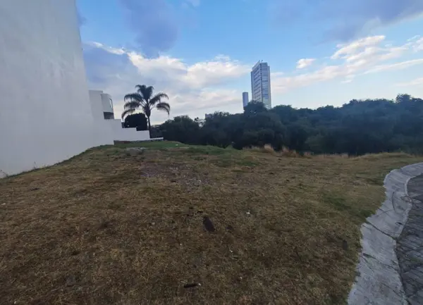 TERRENO EN VENTA LA VISTA COUNTRY CLUB 7TV F209
