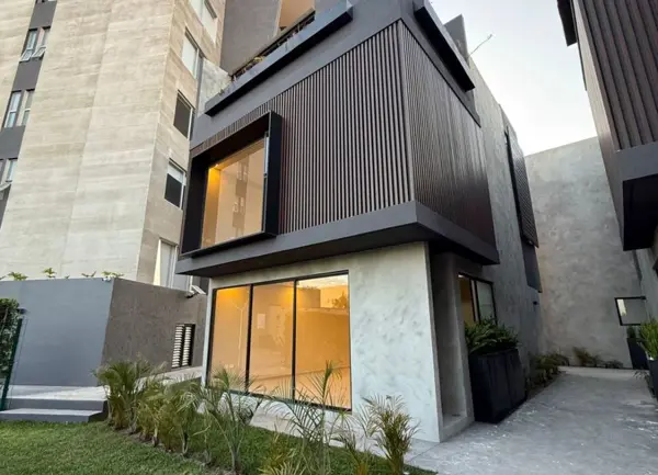 CASA EN RENTA VENTO PARK