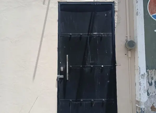 LOCAL COMERCIAL IDEAL PARA PUNTO DE DISTRIBUCION EN CHULA VISTA