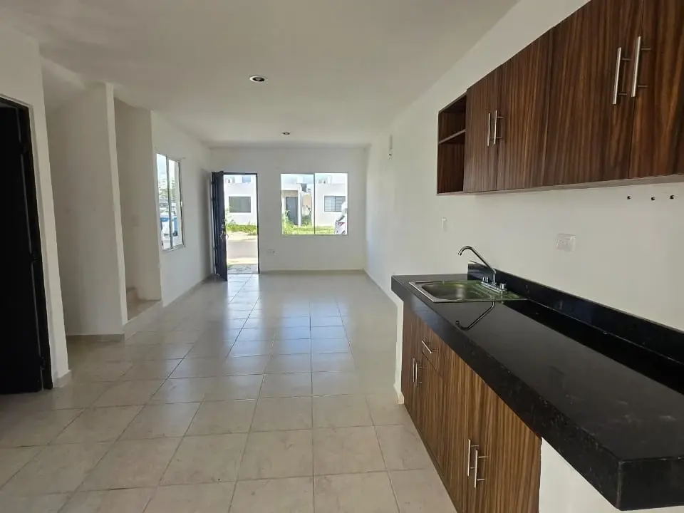 Casa en venta en Las Palmas Yucatán, Kanasín — foto 1 de 12
