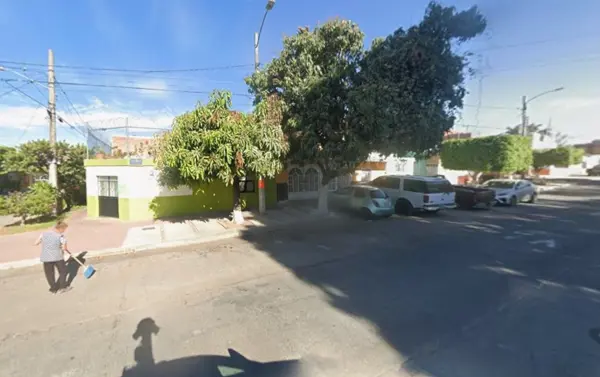 Casa en venta en Oblatos, Guadalajara — foto 3 de 10