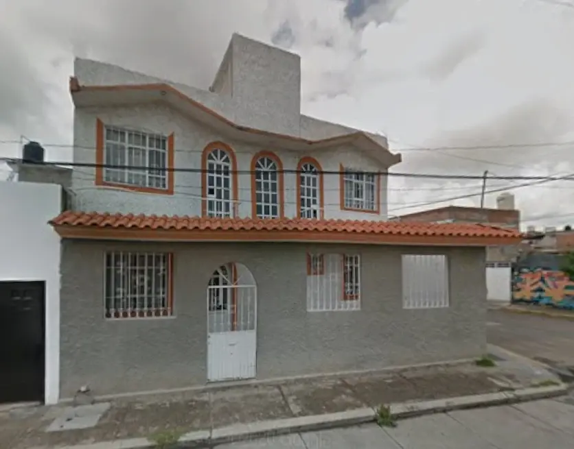 Casa en venta en Flores Magón Sur, Irapuato — foto 1 de 9