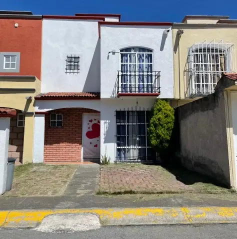 Casa en venta en Hacienda del Valle II, Toluca — foto 1 de 9