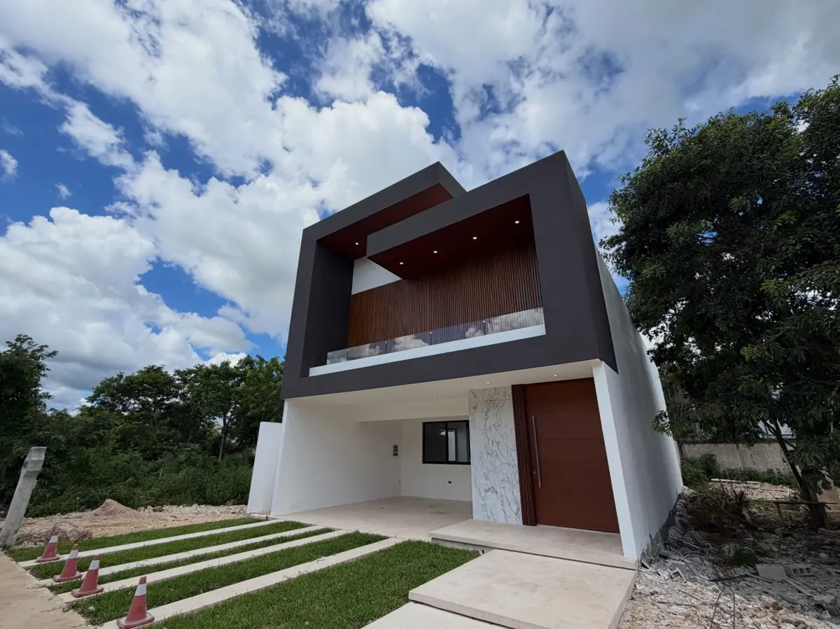 Casa en venta en Temozon Norte, Mérida — foto 1 de 16