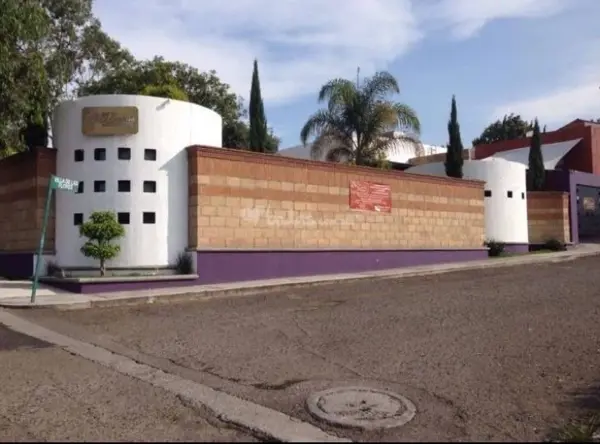 CASA EN VENTA FRACC. RINCON DE ALTOZANO