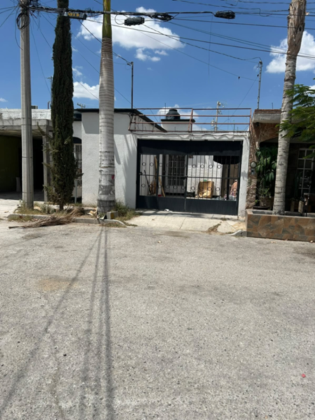 Casa en venta, al oriente de Torreón