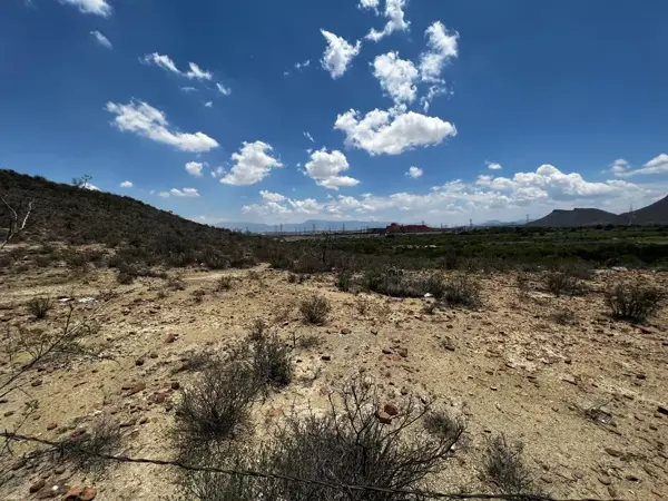 Terreno en venta en Mesón del Norte, Ramos Arizpe — foto 2 de 6