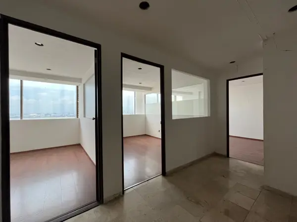 Oficina en Renta Álvaro Obregón - piso 15 -247m2 — foto 1 de 14