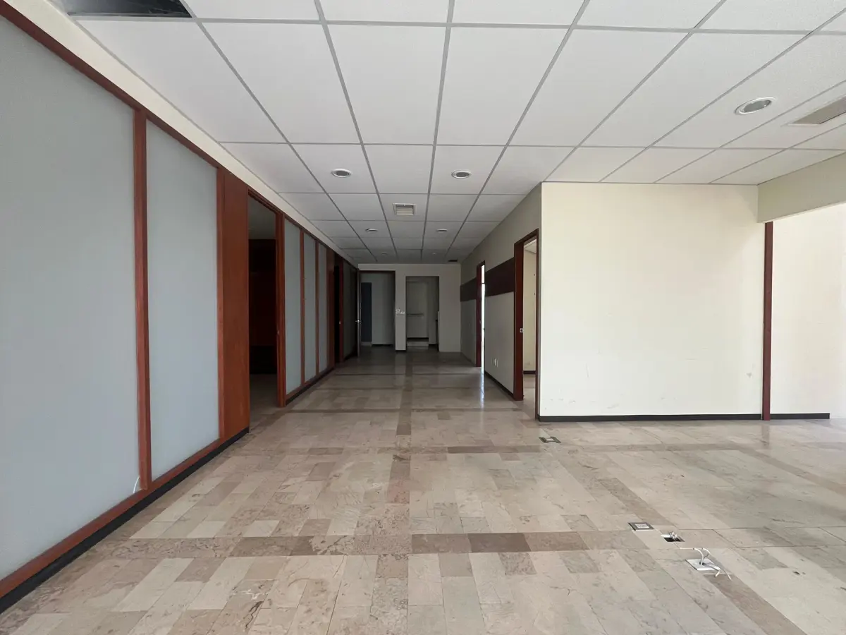 Oficina en renta en Lomas Altas, Miguel Hidalgo — foto 1 de 14