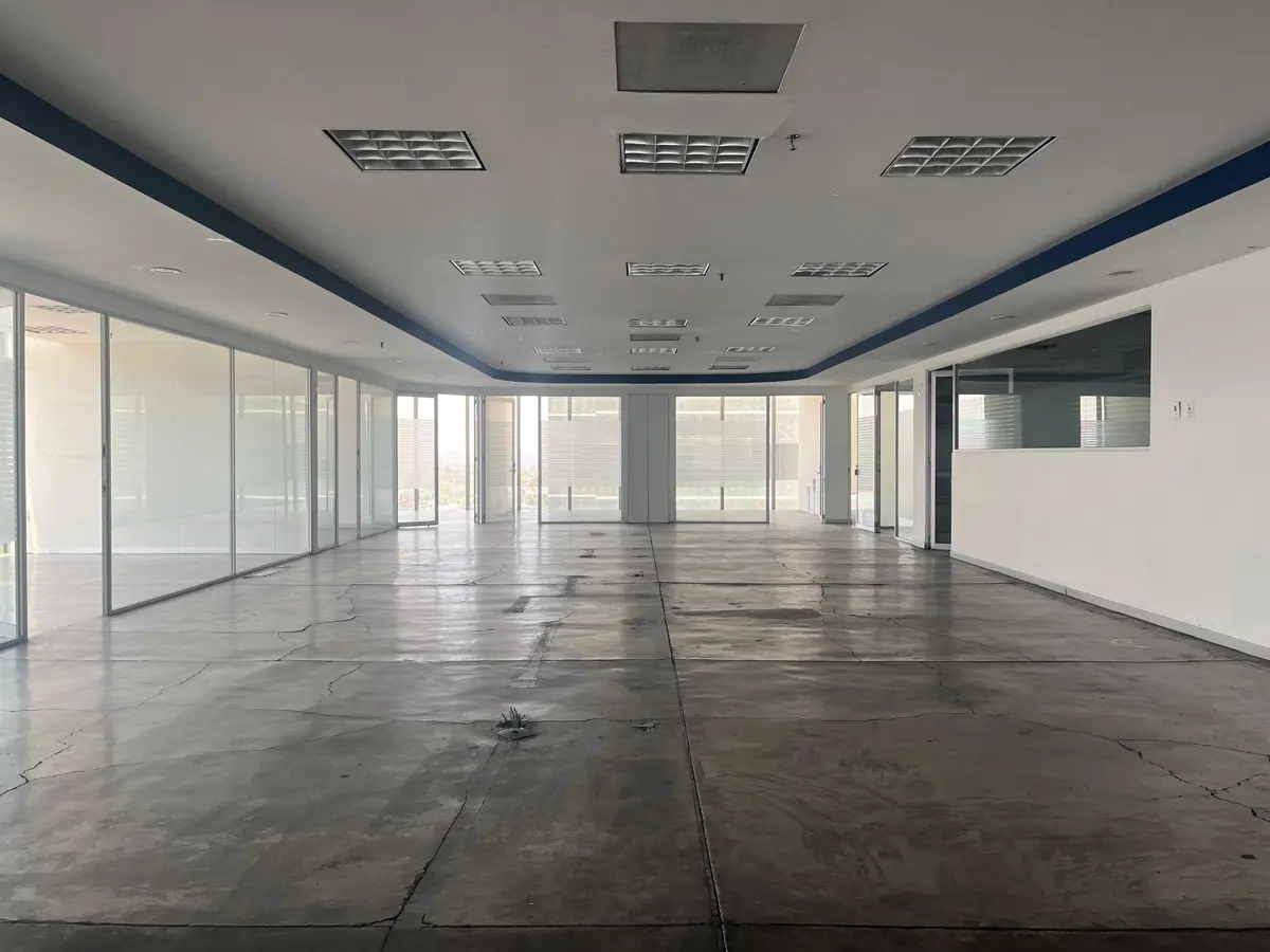 Oficina en renta en Lomas Altas, Miguel Hidalgo — foto 1 de 14