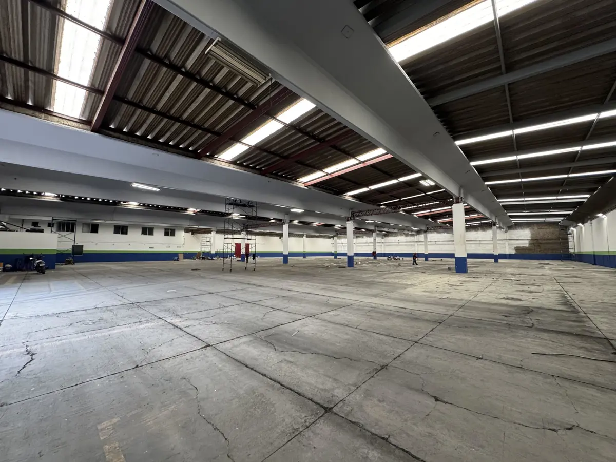 Bodega en renta en Niños Heroes, Tlalnepantla de Baz — foto 1 de 15