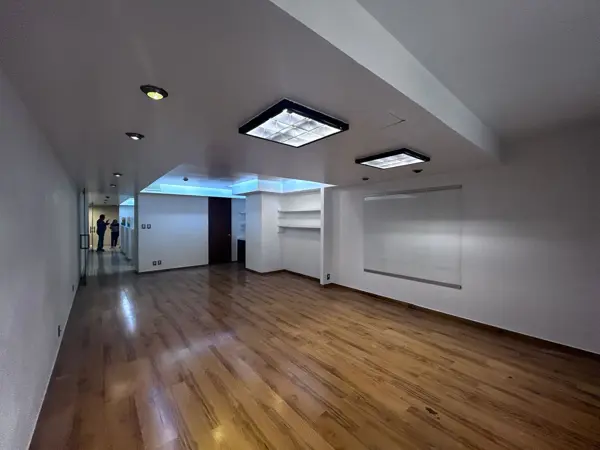 Renta Oficina Bosque de Duraznos - 93 m2 - Piso 4