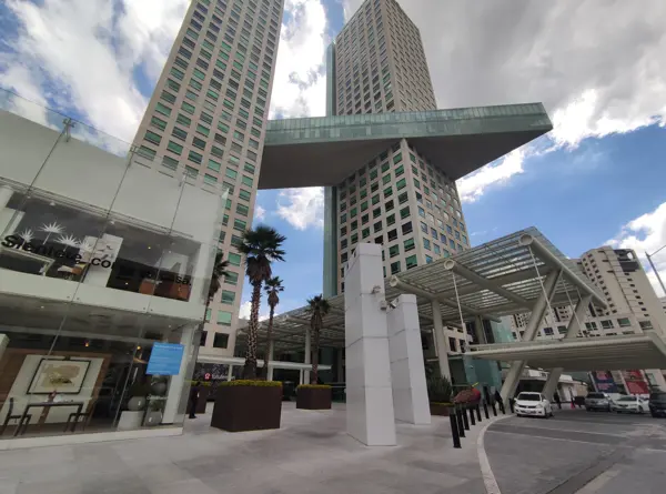 Oficina en Renta -Arcos Bosques  Piso 11 -  868 m2