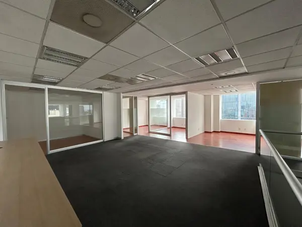 Oficina Corporativa en Renta de 175 m² | 2 Estacionamientos | Colonia Juárez, Reforma