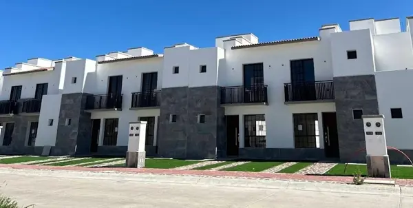 CASA EN RENTA EN BOSQUES DEL DORADO ??????