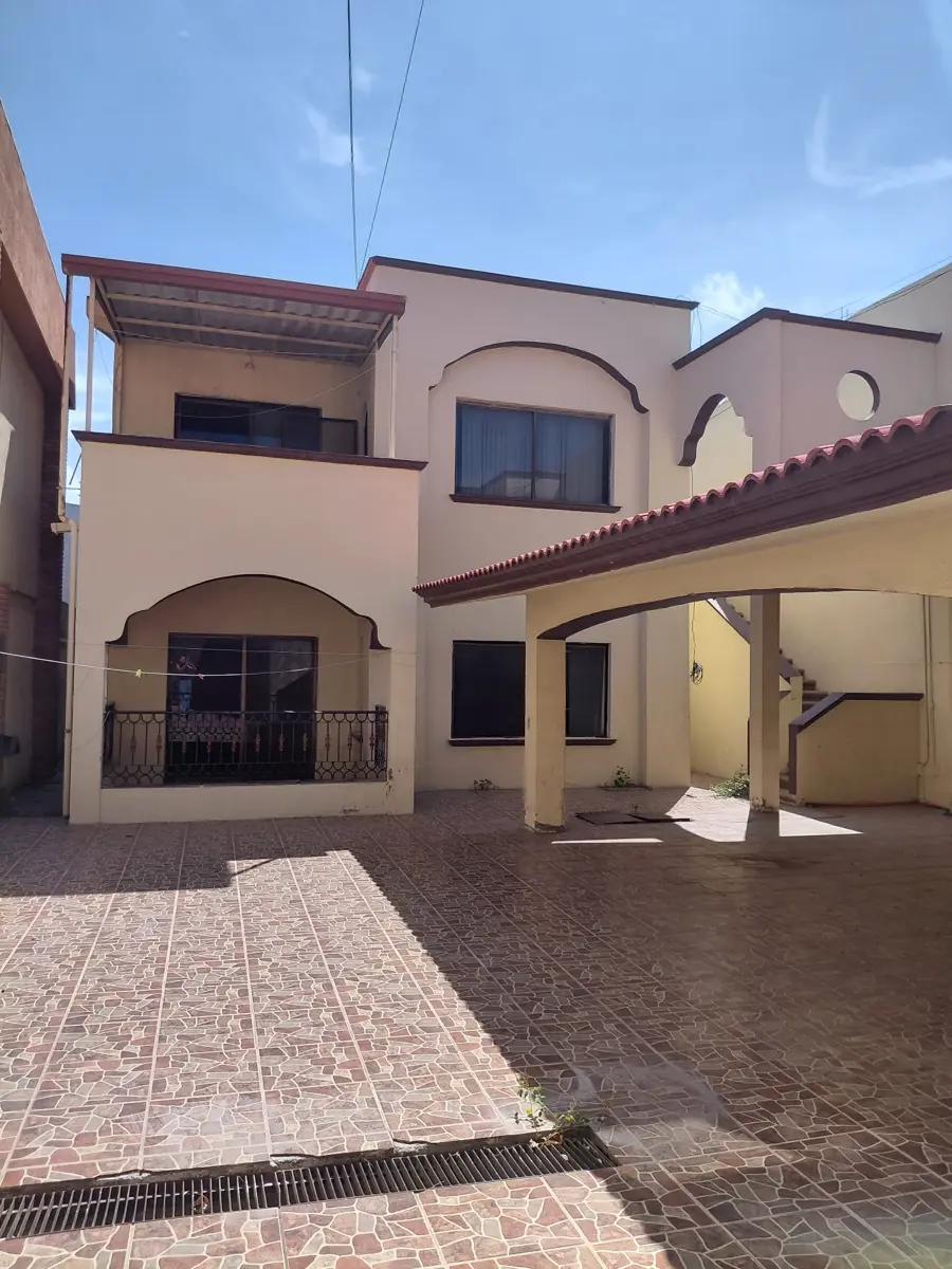 ¡CASA EN RENTA IDEAL PARA TRABAJADORES Y EMPRESAS! ¡CASA EN RENTA IDEAL PARA TRABAJADORES Y EMPRESAS!