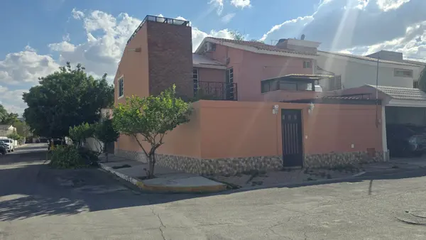 Casa en Rincón la Rosita, Torreón, Coahuila de Zaragoza — foto 1 de 16