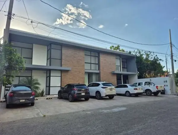 Oficina con mini split, en San Antonio cinta Planta Baja
