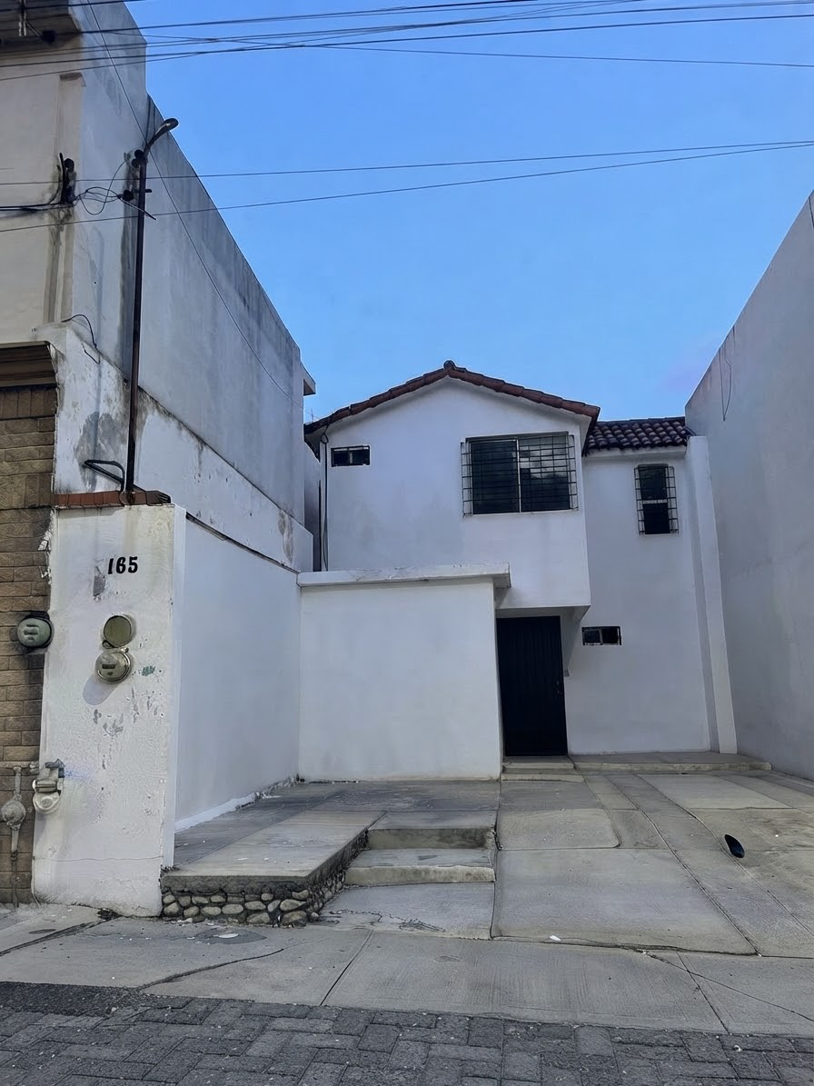 Casa en renta en Bosques de Satelite, Monterrey — foto 1 de 8