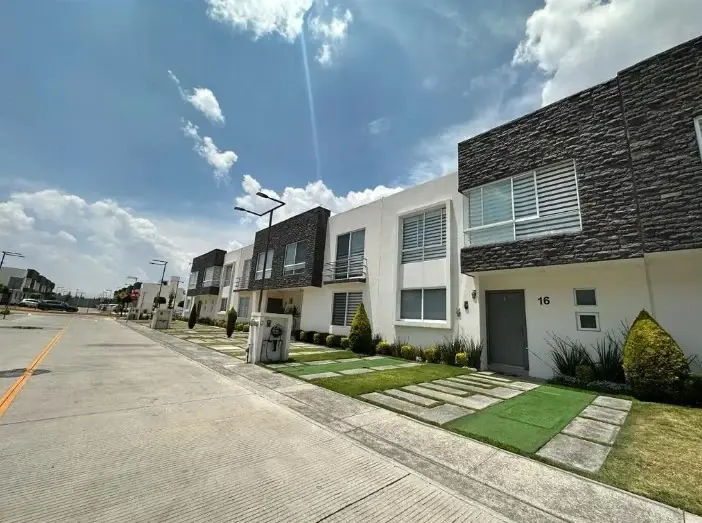Casa en venta en Metepec Centro, Metepec — foto 1 de 13