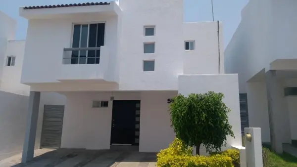Casa en renta en Balcones de Vista Real, Corregidora, Querétaro