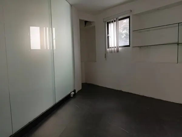 SE RENTA OFICINA/CONSULTORIO EN LOMAS VERDES