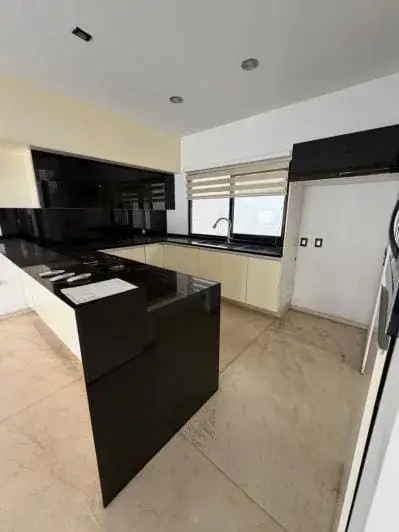 Casa en renta en La Rioja, Tlajomulco de Zúñiga — foto 1 de 5