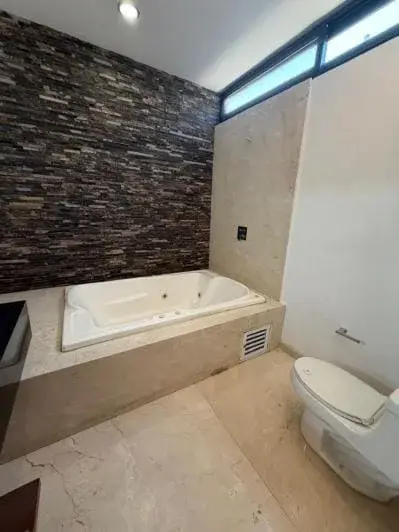 Casa en renta en La Rioja, Tlajomulco de Zúñiga — foto 3 de 5