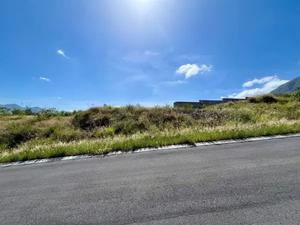 TERRENO EN VENTA BOSQUES DE VALLE ALTO ZONA CARRETERA NACIONAL MONTERREY