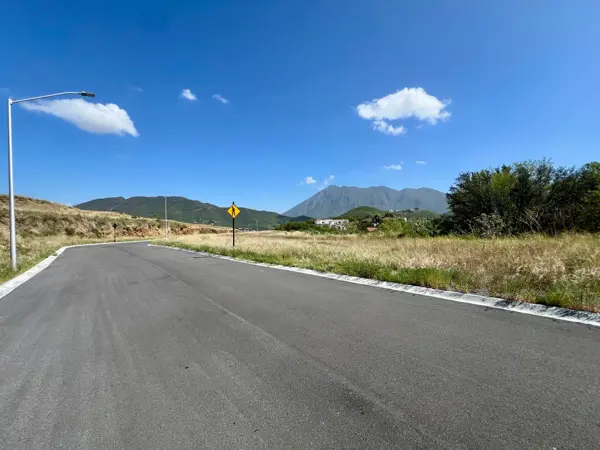 Terreno en venta en Bosques de Valle Alto, Monterrey — foto 3 de 5