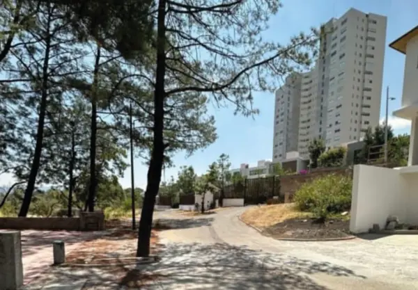 TERRENO EN VENTA EN EL PINAR ALTOZANO, MORELIA