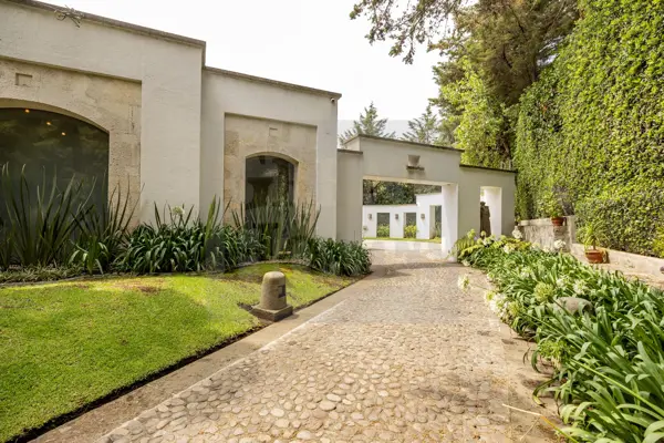 Casa en Rancho San Francisco Pueblo San Bartolo Ameyalco, Álvaro Obregón, Ciudad de México — foto 1 de 29