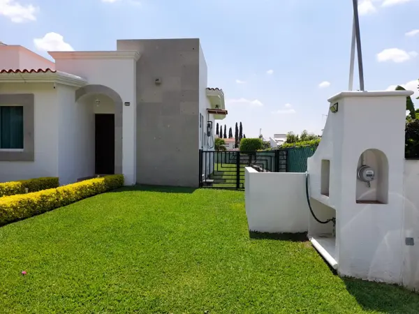 Casa en venta en Lomas de Cocoyoc, Atlatlahucan — foto 2 de 25