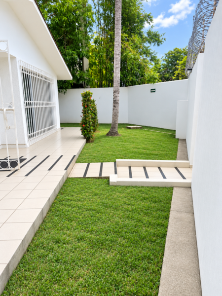 Casa en Renta en Prados de Villahermosa, Tabasco: Espacios Amplios y Confortables