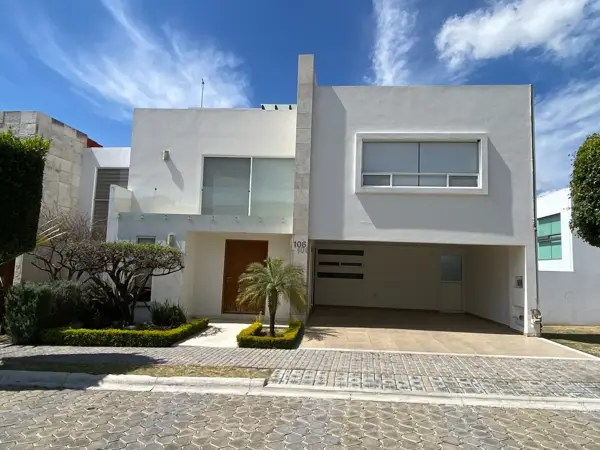 CASA EN VENTA PARQUE NILO LOMAS DE ANGELOPOLIS SEGUNDA SECCION