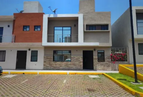 CASA DE ENTREGA INMEDIATA EN PRIV. PERIETA, COL. REAL DE ALCALA, TECAMAC, ESTADO DE MEXICO
