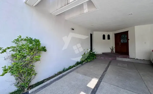 Casa en venta en Puerta de Hierro, Zapopan — foto 2 de 24