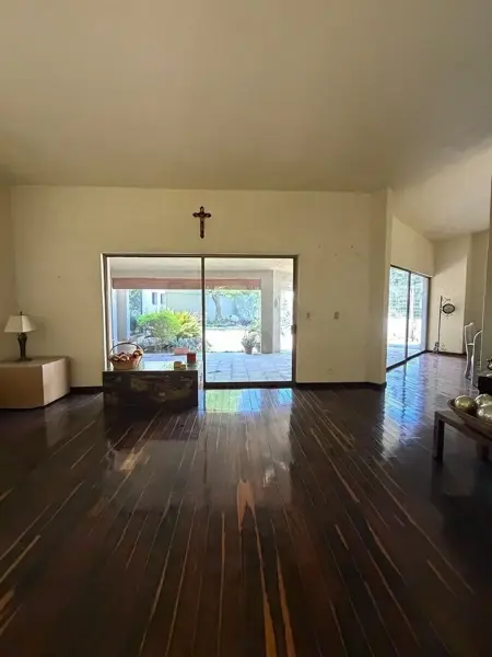 CASA EN VENTA, BALCONES DEL VALLE
