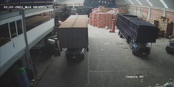 Bodega en renta en Santa Maria Aztahuacan, Iztapalapa — foto 2 de 4