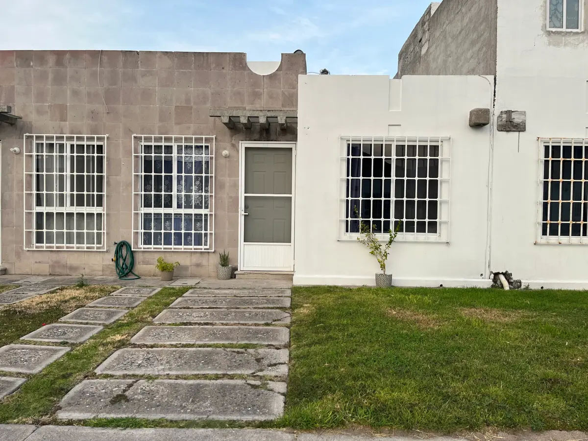 Casa en venta en Los Viñedos, Querétaro — foto 1 de 17