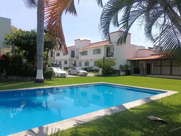 Casa en La Parota, Cuernavaca, Morelos — foto 1 de 25