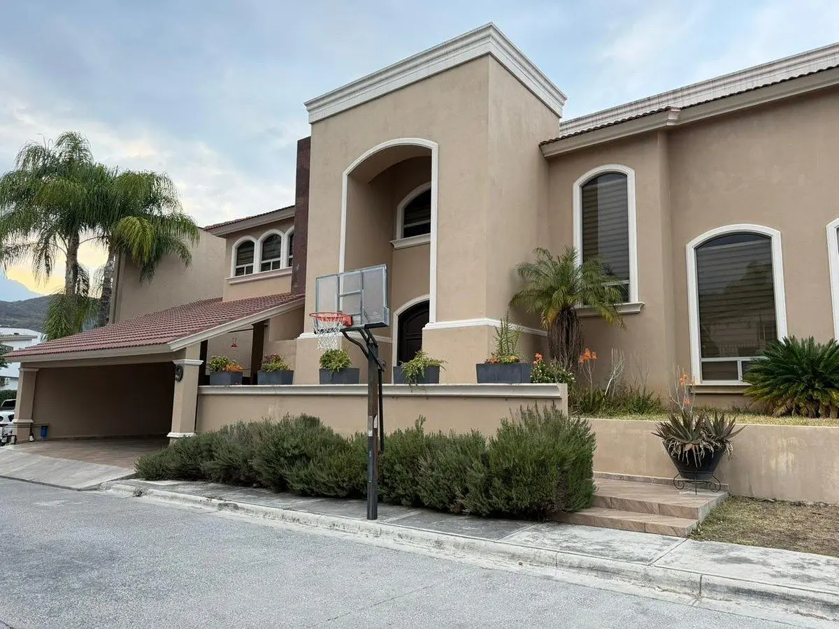 Casa en venta en Bosquencinos, Monterrey — foto 1 de 12