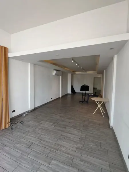 Local comercial en Venta/Renta sobre Avenida Eugenio Garza Sada