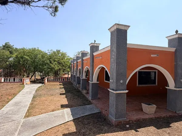 Quinta en venta en Hacienda el Mezcal, Cadereyta Jiménez — foto 3 de 18
